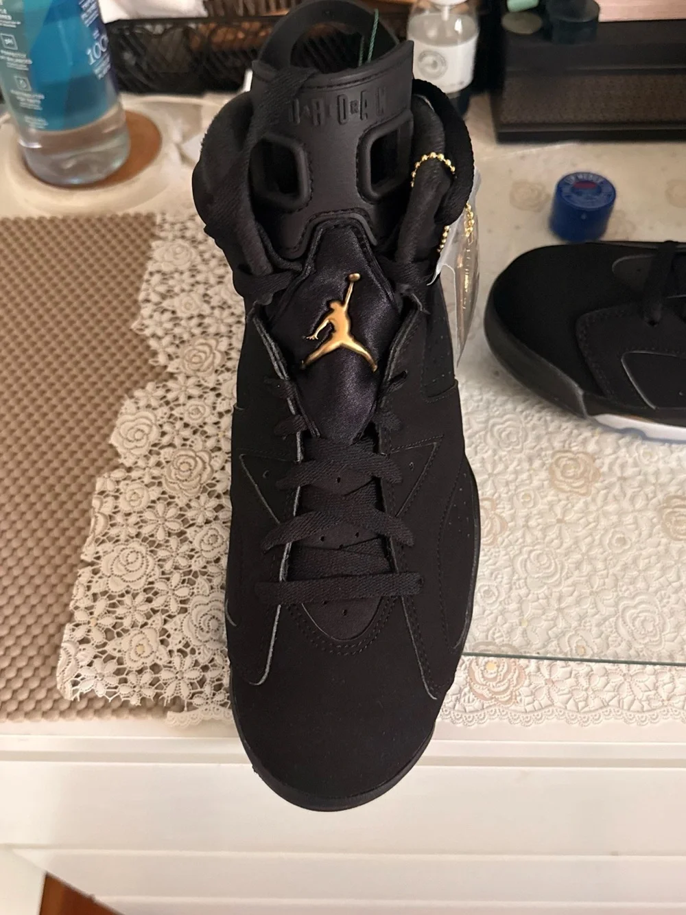 Air Jordan Retro Black & Metallic Gold Sneakers DMP 6s sz 9